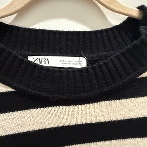 Zara Black and Cream Striped Knit Top